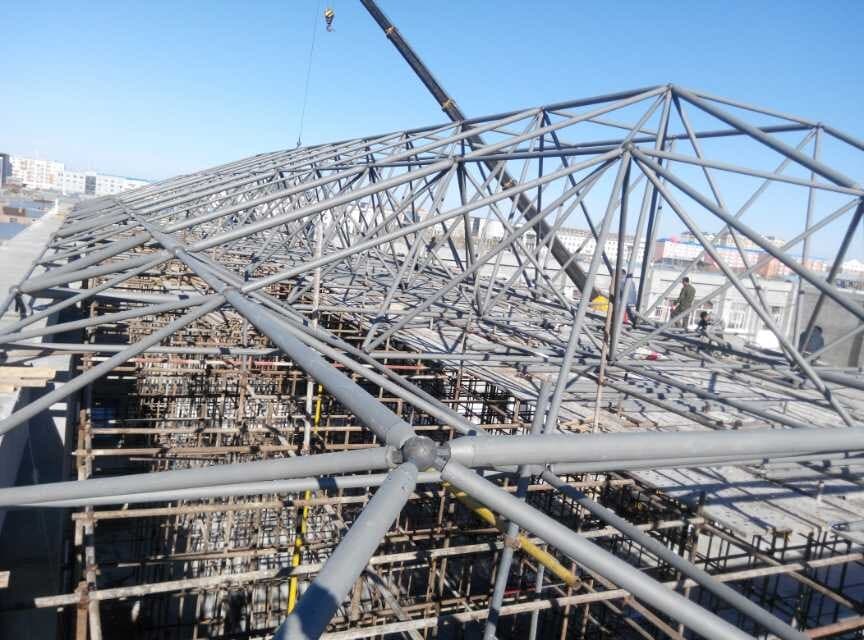 庆阳商贸城屋顶网架工程